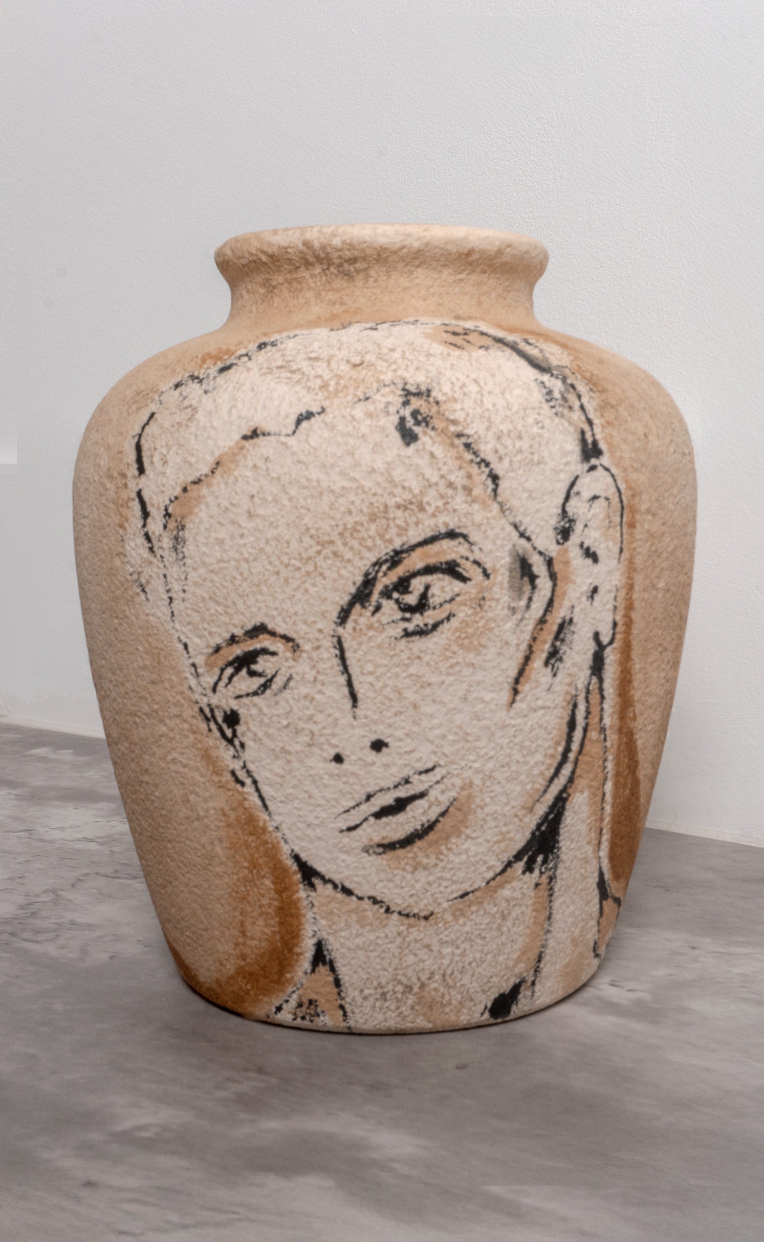 'Alexander' Vase, 7 x 8