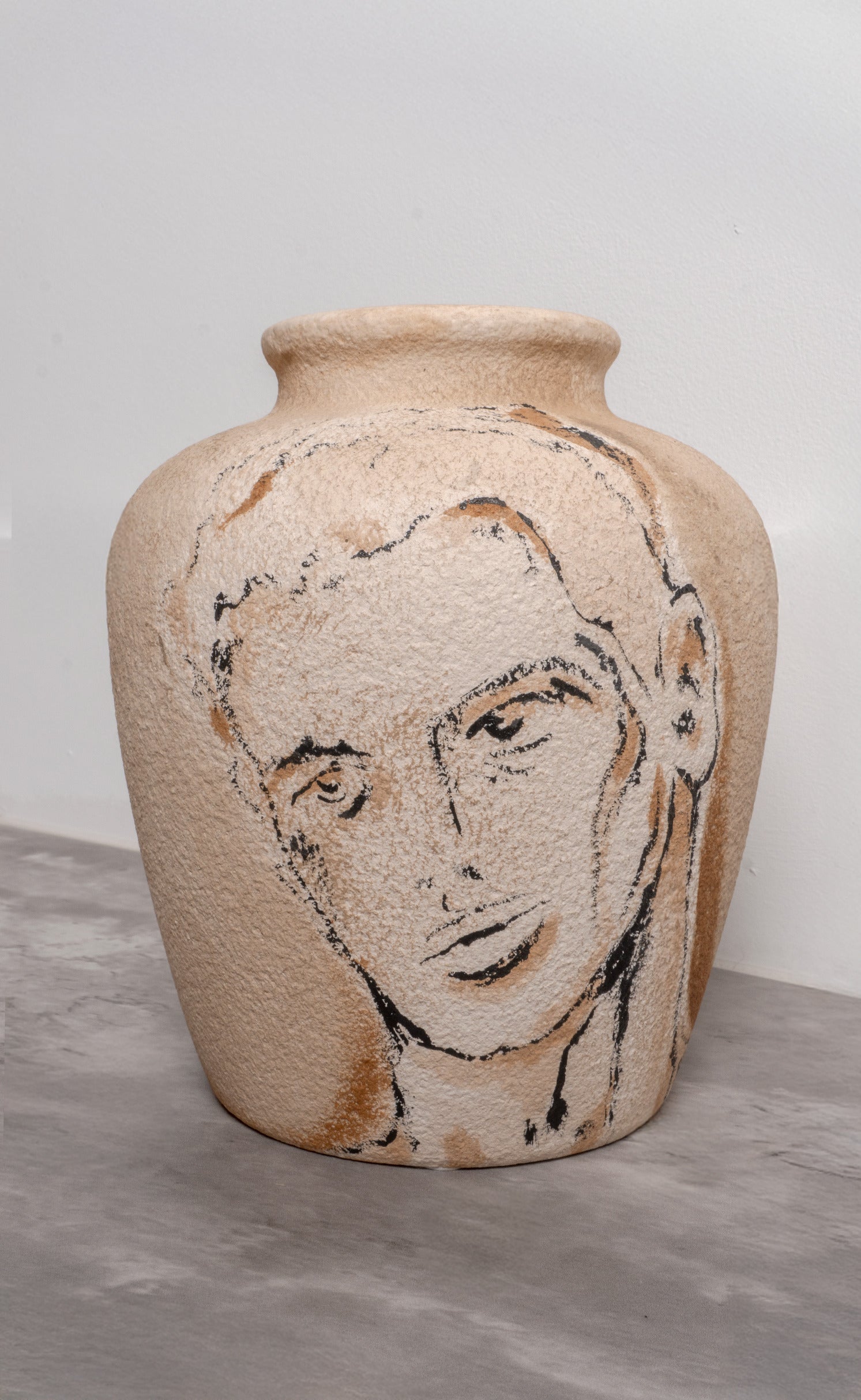'Alexander' Vase, 7 x 8